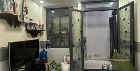 Bán nhà 2 tầng đẹp đường Phạm Ngọc, 21m2, 3.5 x 6m, chỉ 2.6 tỷ TL chính chủ