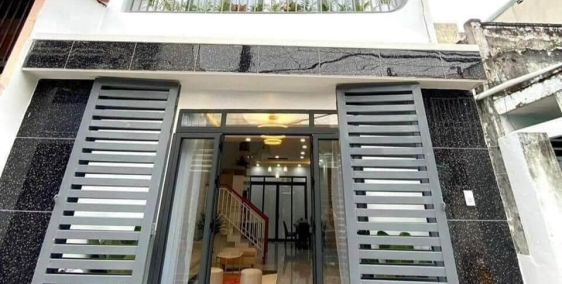 Nhà chính chủ 1 lầu có sân, 3PN gần chợ Đại Hải, Hóc Môn sổ hồng riêng