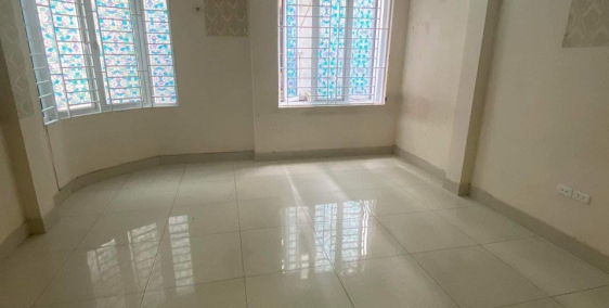 Cho thuê nhà Đốc Ngữ, Ba Đình Cạnh MP Ô tô Tránh. 40m2 Thông Sàn 4 Ngủ