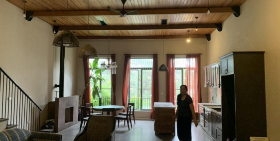 Bán nhà mặt phố Hoàng Cầu, view hồ,  DTXD 105m2 x 6 tầng, MT 6,5m.