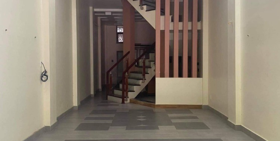 Cho thuê nguyên nhà 3 tầng tại lô 22 Lê Hồng Phong
