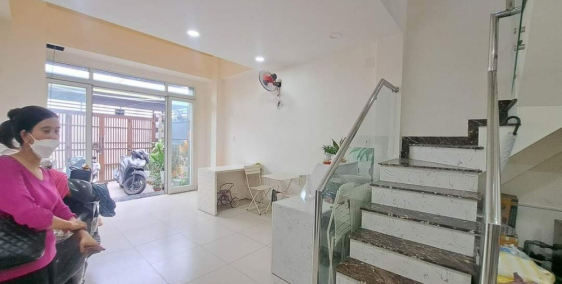 SÁT TÂN PHÚ-NGAY NGÃ TƯ 4 XÃ, HẺM XE TẢI, 5 TẦNG, MỚI ĐẸP.