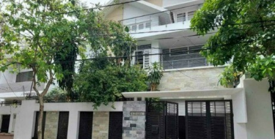 CHO THUÊ BIỆT THỰ mặt tiền đường số 64 tân quy đông - Dt: 12m x 20m-3 lầu-5pn