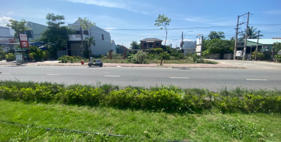 Lô Góc 20x20 400m2 Khu phố Ẩm thực, Quốc Lộ 29, Đông Hòa, Ra Biển 1km, Đường 42m