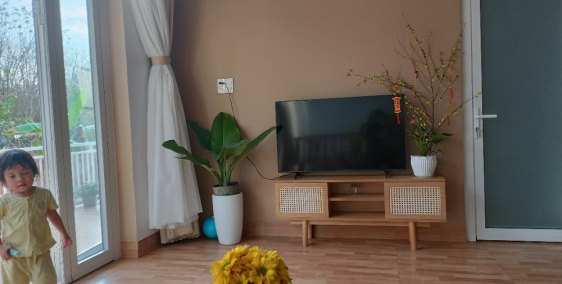 Nhà  và đất  sát khu công nghiệp , đông dân