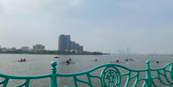 Bán nhà 4  tầng mặt HỒ TÂY, DT 130m, MT 5.5m, KINH DOANH SIÊU ĐỈNH, Ô tô tránh,