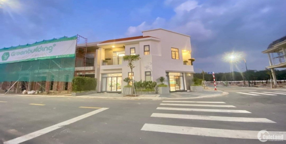 Nhà mặt phố đường nhựa, 1 lầu 1 trệt 100m2, 1tỷ080 triệu /căn tại KCN Vsip2a, TP