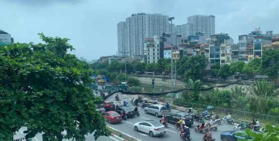 Bán gấp nhà Đường Láng – Đống Đa, DT 83m2 x 4 tầng, lô góc ô tô tránh, kinh doan