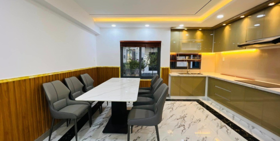 Cần tiền bán gấp căn nhà HXH, Đường Điện Biên Phủ, Phường 15, Bình Thạnh