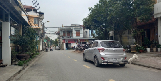 Cần bán gấp 50m đầu đường ngõ 303 Phúc Lợi, đường rộng 13m vừa ở vừa kinh doanh