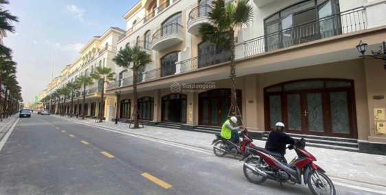 Bán Gấp Chà Là 63m2 Đông Nam giá 5,9 tỷ bao phí, gần công viên VHOP2 - TheEmpire