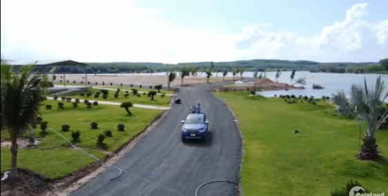 Đất Sổ sẵn ''View Hồ'' 12m mặt tiền giá chỉ 300 triệu/1000m2