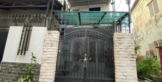 Ngộp bán gấp nhà hai mặt tiền hẻm khu gần chợ