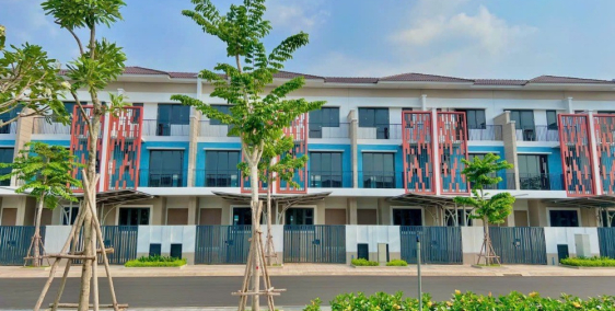 NHẬN NHÀ TRƯỚC THANH TOÁN SAU . 1 TRÊT 2 LẦU . 4 PN  GIÁ CHỈ TỪ 20.5TR/M2