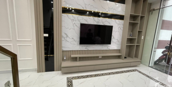 Cho thuê nguyên nhà 4 tầng tại Kiều Sơn, thông ra 193 Văn Cao.