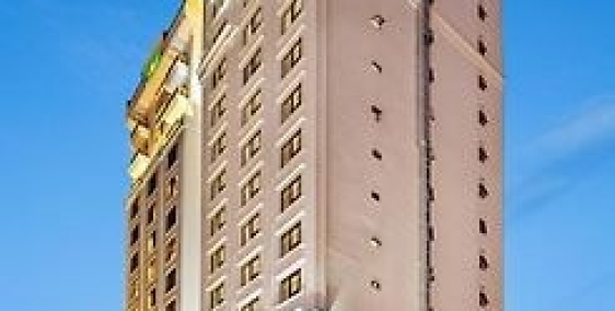 Bán khách sạn 4*+, Mặt tiền đường Đỗ Đá, Đà Nẵng, hướng bắc, ra biển Mỹ Khê 150m