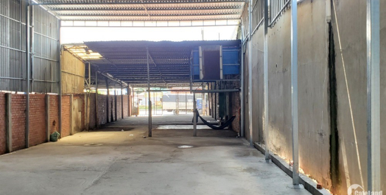 Cho thuê kho, xưởng Mt Quốc lộ 22 Hóc Môn, 9m x 75m, 40tr/tháng