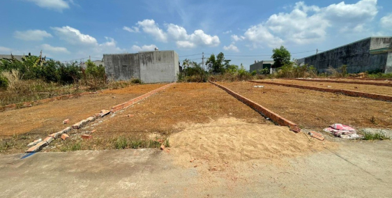 Chủ nhà cần tiền phẩu thuật nên cần bán nhanh lô đất