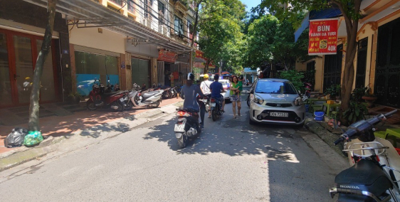 Bán Tòa nhà Chung cư mini phố Pháo Đài Láng 5 tầng 117m2, 24 phòng khép kín