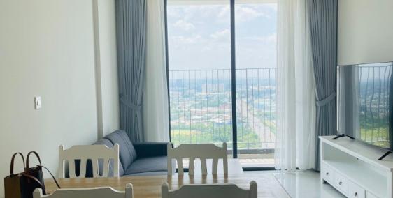 Cho thuê căn hộ Emerald Golf View 1pn tầng cao full nội thất giá tốt