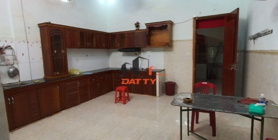 Bán nhà hàng mặt tiền quốc lộ 14 Cư Đăng