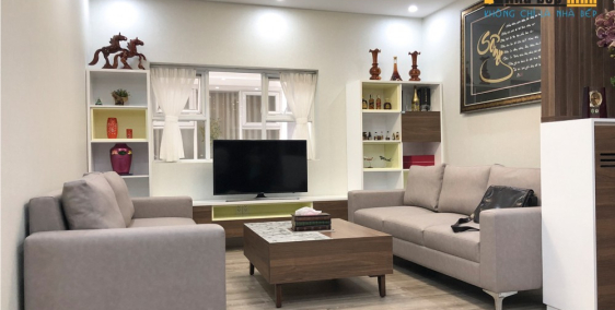 NHÀ MẶT NGÕ HOA BẰNG 44M2 5 TẦNG GIÁ 5,7 TỶ.