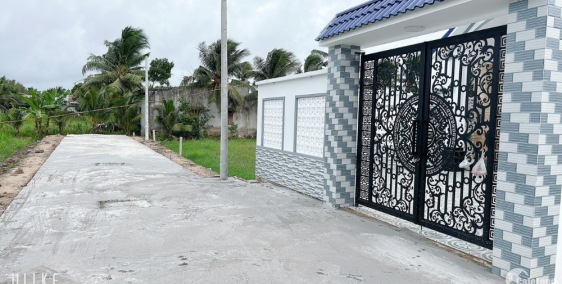 NHÀ MÁI THÁI PHÚ TÂN ĐƯỜNG XE Ô TÔ 7 CHỖ LIỀN KỀ LỘ KÊNH TẬP ĐOÀN