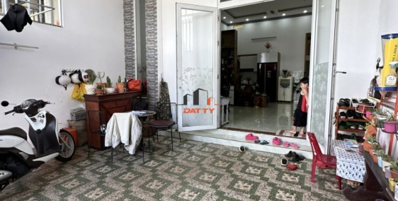 Bán nhà hẻm 305 Hà huy tập . Phường tân lợi đối diện lâm viên