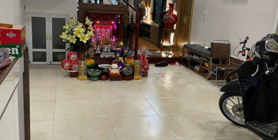 Cho thuê nguyên nhà 4 tầng full đồ tại 193 Văn Cao, oto đỗ cửa ngày đêm.