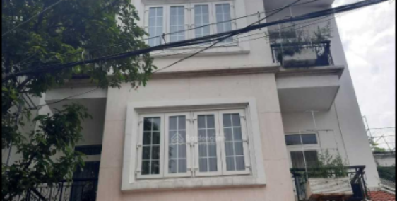 Bán căn biệt thự MT đường lớn Nguyễn Đình Chính, P. 8, Phú Nhuận, SHR