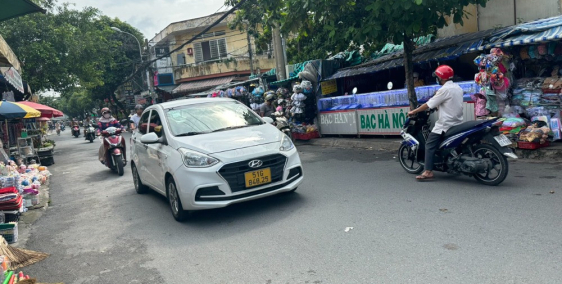 MẶT TIỀN KINH DOANH NGAY CHỢ HIỆP THÀNH - 100M2 - KINH DOANH SẦM UẤT - VỊ TRÍ ĐẸ