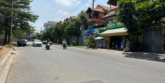 MẶT TIỀN KHU DÂN CƯ AN SƯƠNG - KHU ĐẠI GIA NGHỆ SĨ 4.5x20 - 4 TẤM -  TIỆN LÀM VĂ