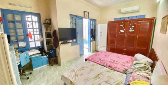 bán nhà phố Lạc long Quân Tây Hồ 176m chỉ 18 tỷ