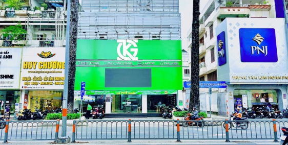 Cho Thuê Nhà GÓC 2 Mặt Tiền 296 Đường 3/2, Quận 10 ( 15x16m, 2 lầu )