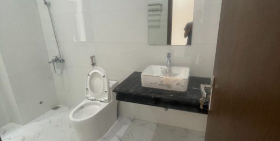 Cần cho thuê gấp biệt thự Vinhomes Star City đã hoàn thiện nội thất đầy đủ  4 tầ