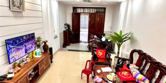 Mặt tiền đường 2C Phường Phú Mỹ, Q7. Trệt 3 lầu, 72m2. Sổ vuông 4m x 18m.