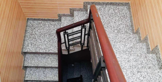 BÁN NHÀ TRUNG TÂM QUẬN 10 43M2, 5 TẦNG BTCT, GIÁ CHỈ 8 TỶ