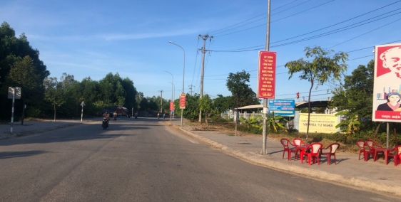 BÁN LÔ GÓC MẶT TIỀN CỤM CN LA HÀ NGAY CỔNG CÔNG TY KCN GIÁ RẺ