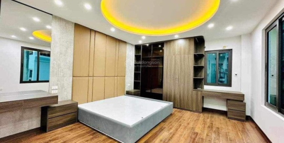 Bán nhà gấp nguyên căn Chung Cư Lầu 1 Nguyễn Trãi, P8, Q5.