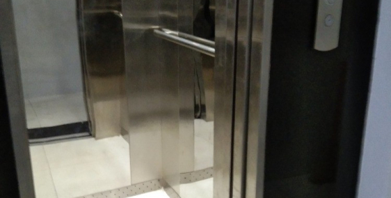 Bán nhà 2 MT trước và sau Nguyễn Thanh Tuyền, P2, QTB.