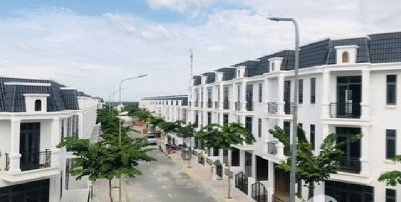 bán nhà Phước Điền liền kề Tp Thuận An mặt tiền Tân Khánh 32 sổ sẵn