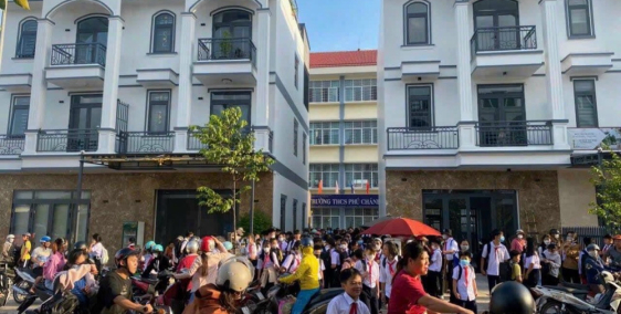 Bán nhà phố toạ lại tại Dt742 phú chánh tân uyên