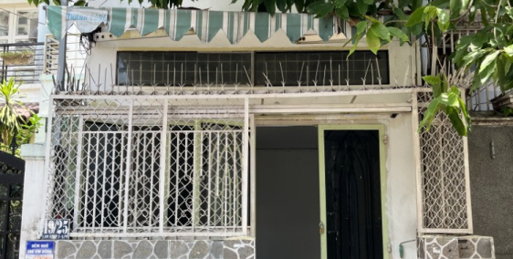 Chính chủ bán nhà Quận Phú Nhuận hướng Đông hẻm xe hơi không ngập nước