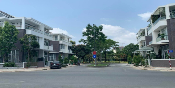 BIỆT THỰ SONG LẬP VEN SÔNG - JAMONA GOLDEN SILK - bùi văn ba chỉ 20.8 tỷ