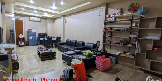 Cho thuê nhà nguyên căn mặt tiền 42 Hồ Bá Kiện, P15, Q10