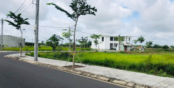 Đất MT QLN2 giá 850 triệu, đối diện sân golf West Lakes, liền kề 900ha Vingroup