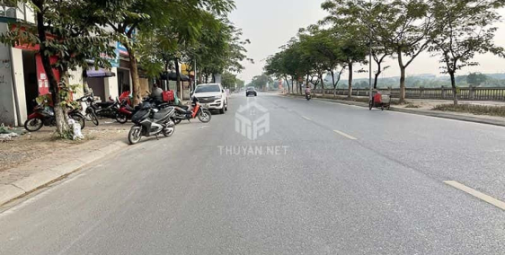 Chính chủ cần bán 92,6m2 khu đầu giá BT1 mặt đường chính Phúc Lợi, Long Biên