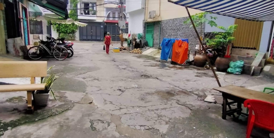 Bán nhà Hẻm xe tải, Âu Cơ, Quận 11, 32m2, 3 tầng 3PN, giá 2.7 tỷ thương lượng