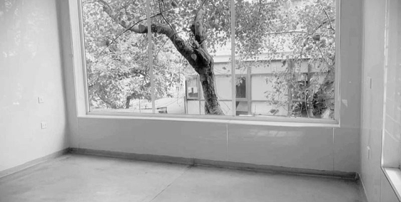 NHÀ CÓ MA! Giữa Đống Đa, ngay ngã 3, xe ô tô qua, RẺ 1/3