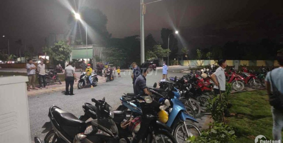 Bán gấp lô góc 122m2 đường Tỉnh Lộ 10 liền kề trường học mẫu giáo An Nông 2 sổ h